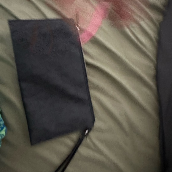 Michael Kors large wristlet - Picture 3 of 4